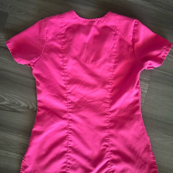 Greys anatomy Pink Scrub Top XS - Picture 2 of 3
